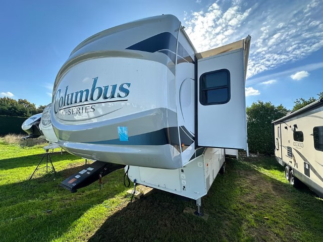 Columbus Series fifth wheel accommodation unit exterior with slide-out extended